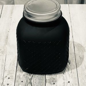 Square Lattice Glass Jars with Metal Lids